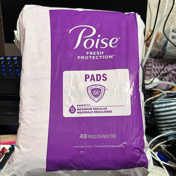 Poise Fresh Protection Pads - Purple - Picture 1 of 1